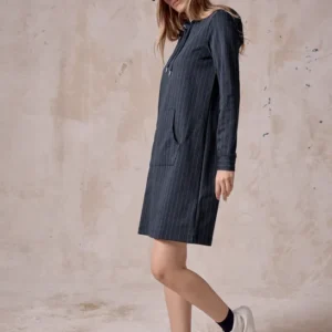 Kleid mit Nadelstreifen
