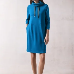 Kleid mit großem Kragen