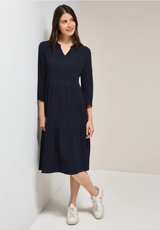 Seersucker-Kleid mit Volants