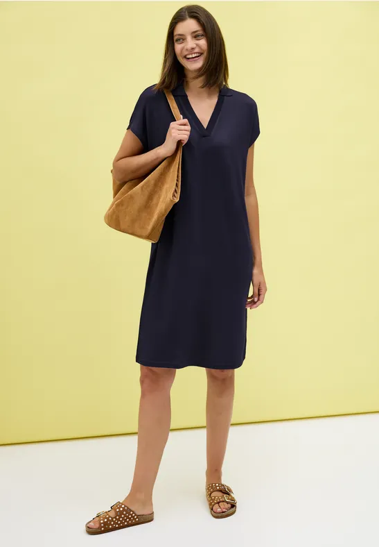 Sommerliches Strick-Kleid