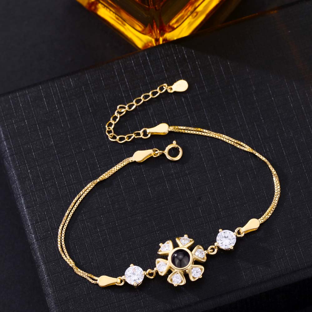 Foto Projektion Armband mit Bild im Stein - Dreieck Zirkon Schneeflocke